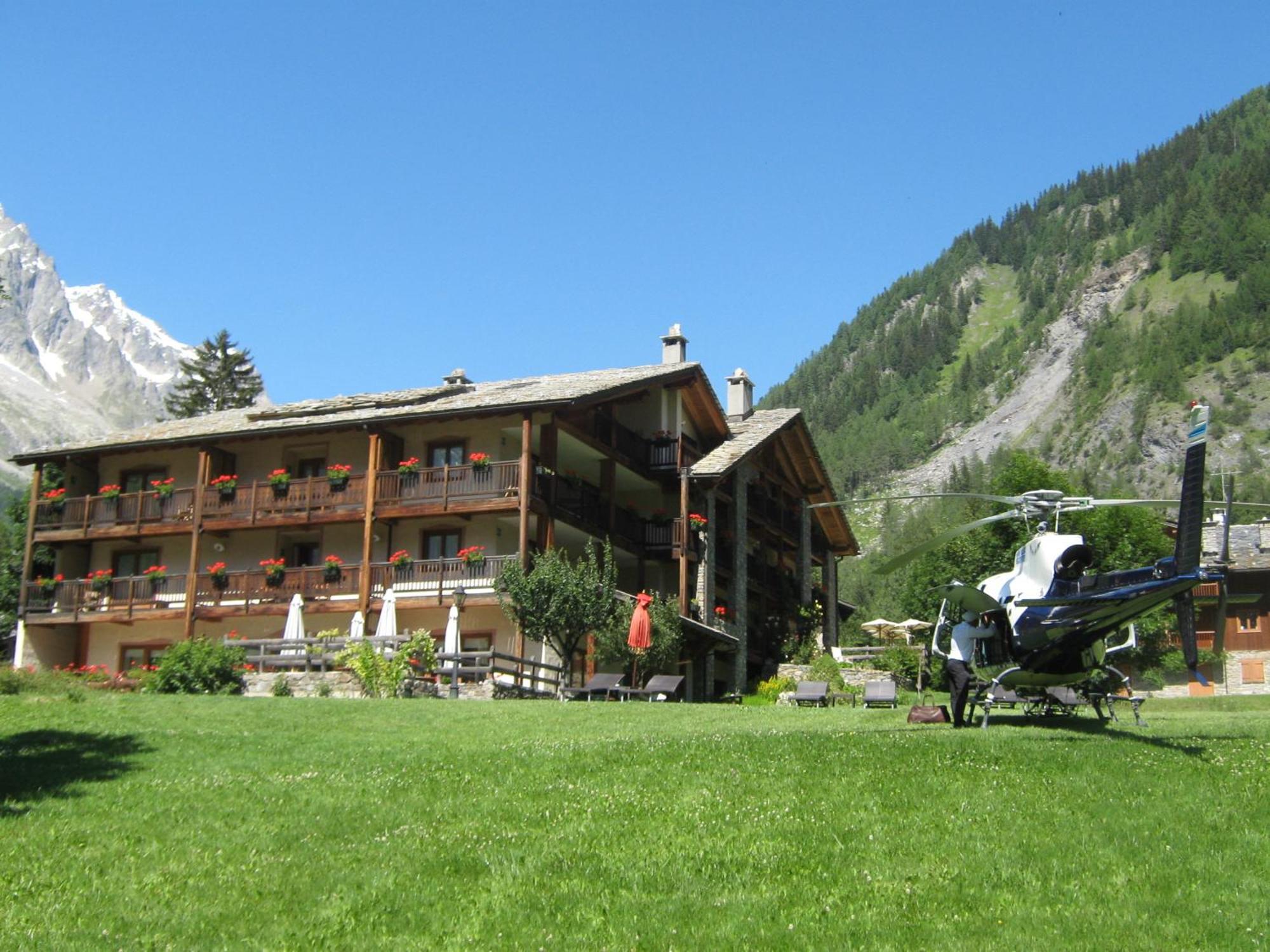 Auberge De La Maison Courmayeur Dış mekan fotoğraf